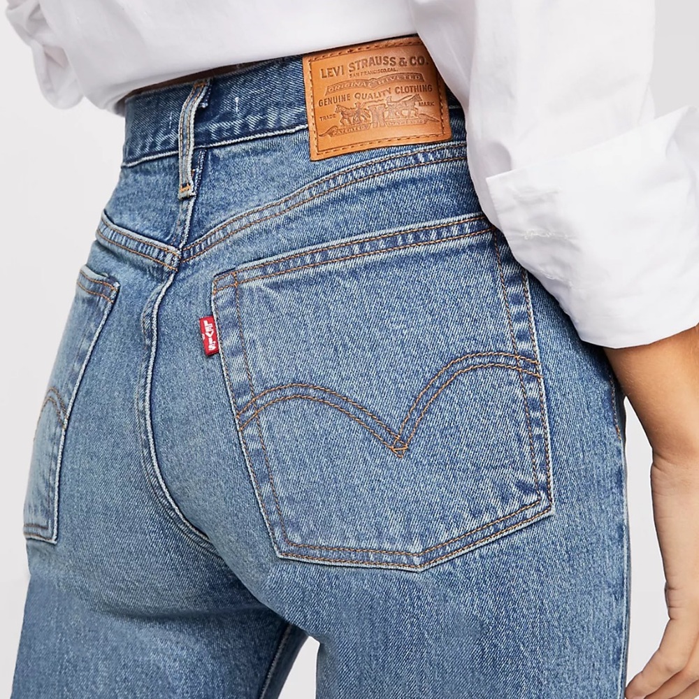 Levi’s wedgie ankle straight jeans